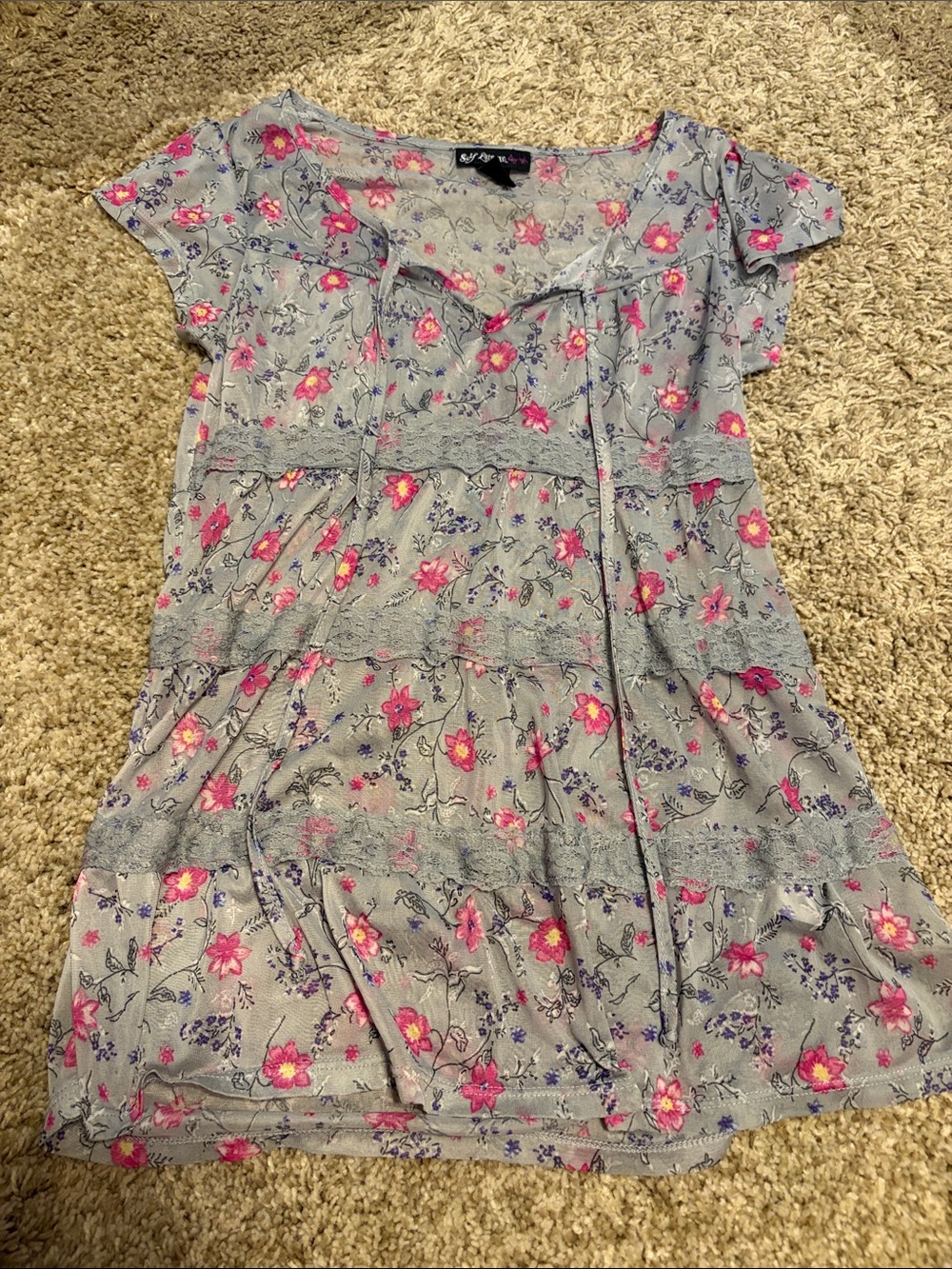 Floral Tiered Sheer shirt in Light Gray with Pink Accents